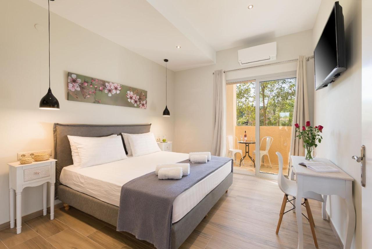 Senses Suites Дассия Экстерьер фото